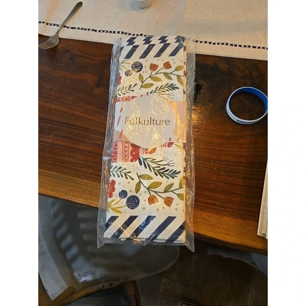 Folkulture Table Runner 